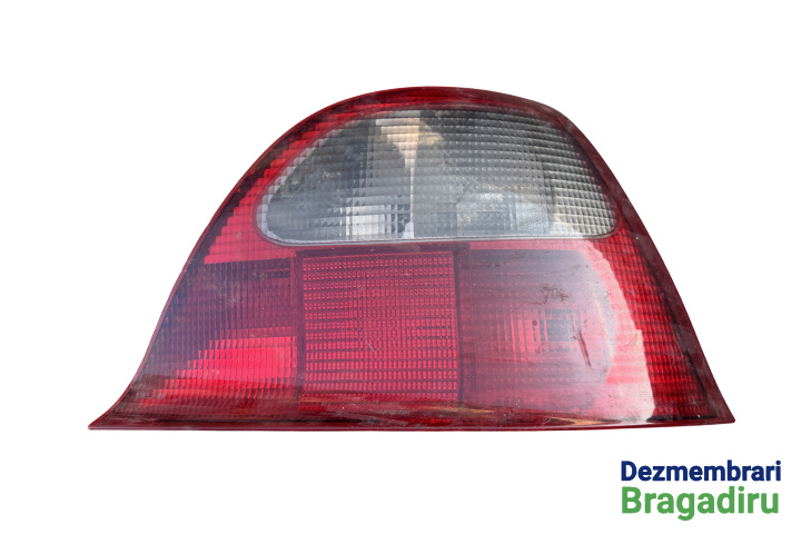 Lampa / Tripla stop dreapta pe aripa Rov