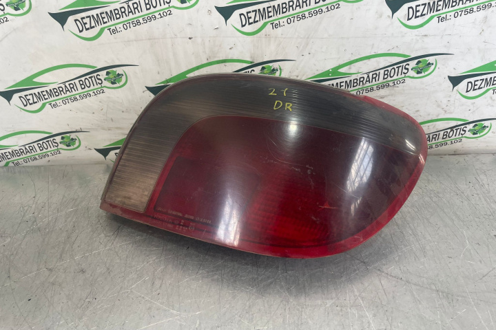 Lampa / Tripla stop dreapta pe aripa Toyota Yaris P1 [1999 - 2003] Hatchback 5-usi 1.0 MT (68 hp)