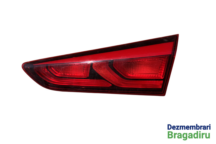 Lampa / Tripla stop dreapta pe haion Cod: 92404-C8000 92404-C8000 Hyundai i20 2 (GB) [2014 - 2020] Hatchback - 5 usi 1.2 MT (84 hp) Cod motor: G4LA-6