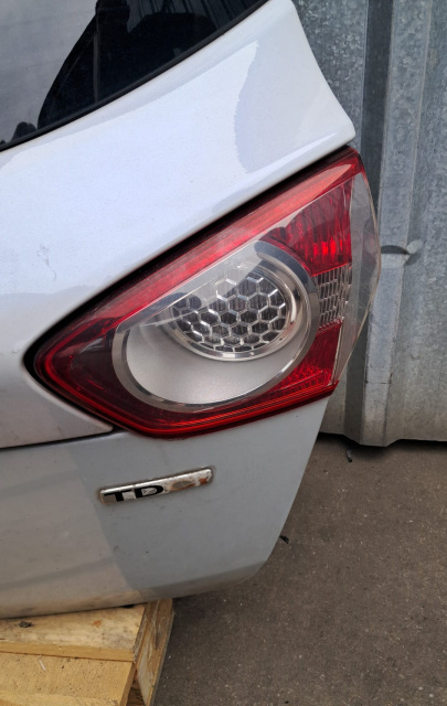 Lampa / Tripla stop dreapta pe haion For