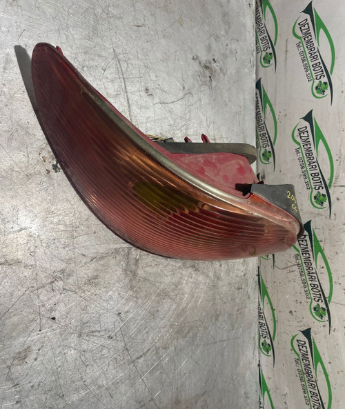 Lampa / Tripla stop dreapta pe haion Renault Clio 2 [1998 - 2005] Hatchback 5-usi 1.4 MT (75 hp)
