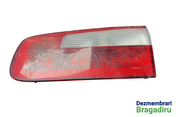 Lampa / Tripla stop dreapta pe haion Renault Laguna 2 [2001 - 2005] Liftback 1.6 MT (107 hp) II (BG0/1_)