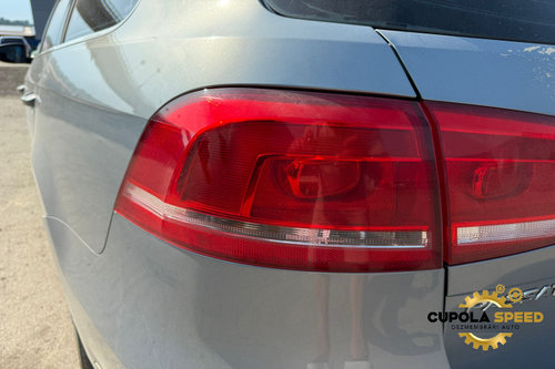 Lampa Tripla stop stanga aripa break Volkswagen VW Passat B7 [2010 - 2015] 2.0TDI CFF