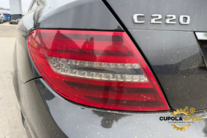 Lampa Tripla stop stanga LED Mercedes-Benz C-Class W204/S204/C204 [facelift] [2011 - 2015]
