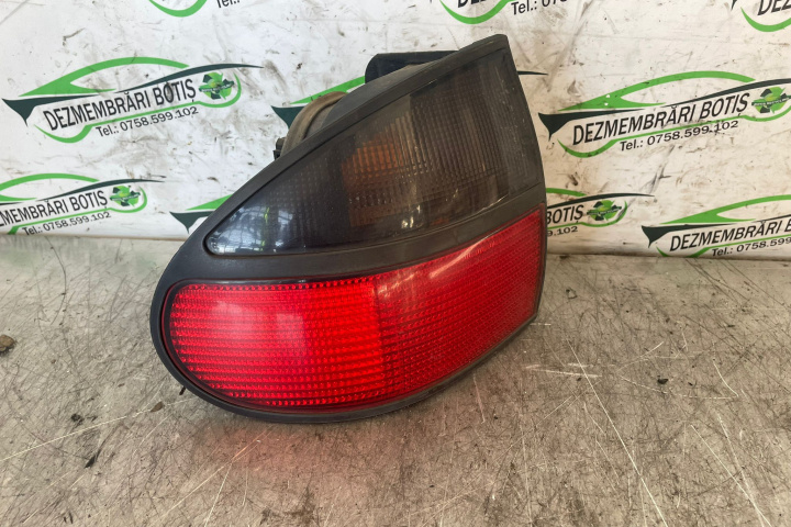 Lampa / Tripla stop stanga pe aripa 7700820052 Renault Laguna 2 [2001 - 2005] Grandtour wagon 1.8 MT (123 hp)