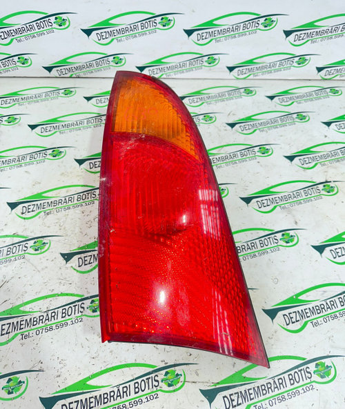 Lampa / Tripla stop stanga pe aripa Ford Focus [1998 - 2004] Hatchback 5-usi 1.4 MT (75 hp)