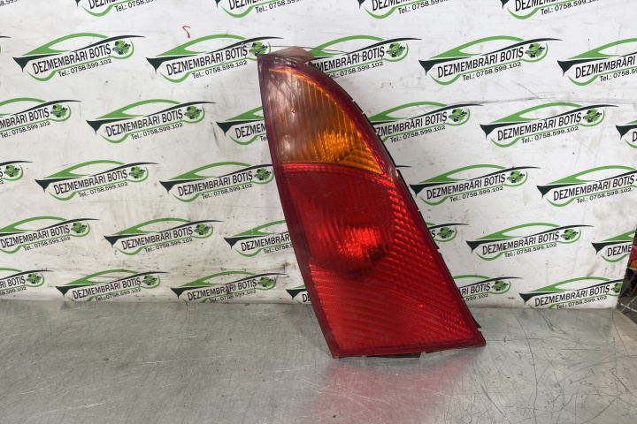 Lampa / Tripla stop stanga pe aripa XS4113405A / XS41-13405-A Ford Focus [1998 - 2004] Hatchback 3-usi 1.6 MT (101 hp)
