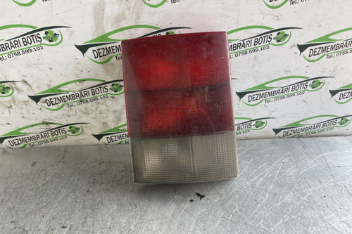 Lampa / Tripla stop stanga pe capota portbagaj 8A0945093J Audi 80 8C/B4 [1991 - 1996] Sedan 1.9 TDI ...