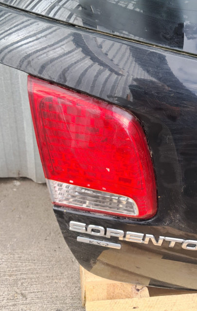 Lampa / Tripla stop stanga pe haion Kia Sorento 2 [2009 - 2012] Crossover 2.2 D AT 4WD (197 hp)