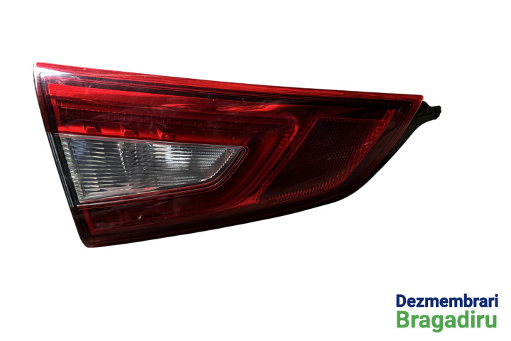 Lampa / Tripla stop stanga pe haion LED Cod: 26555-4EA5A, 26555-4EA5B Nissan Qashqai 2 J11 [2013 - 2020] Crossover 1.5 dCi MT (110 hp)