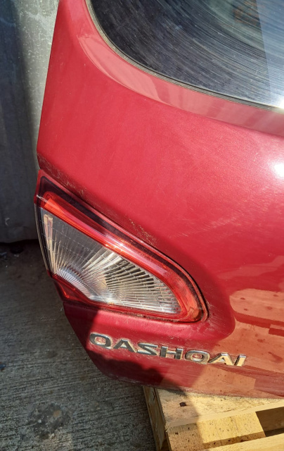 Lampa / Tripla stop stanga pe haion Nissan Qashqai J10 [facelift] [2010 - 2014] +2 crossover 5-usi 1.5 dCi MT (110 hp)