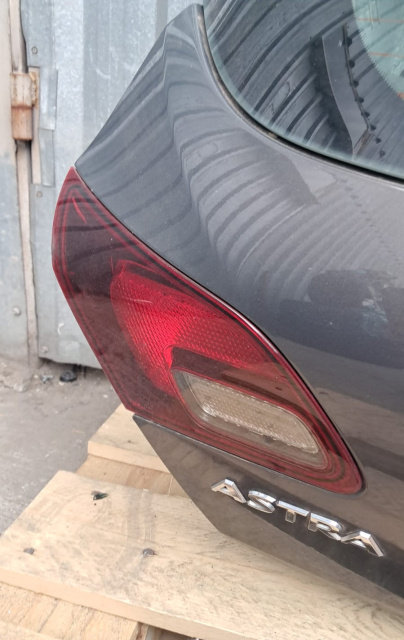 Lampa / Tripla stop stanga pe haion Opel Astra J [facelift] [2012 - 2018] Hatchback 5-usi 1.6 CDTI e...