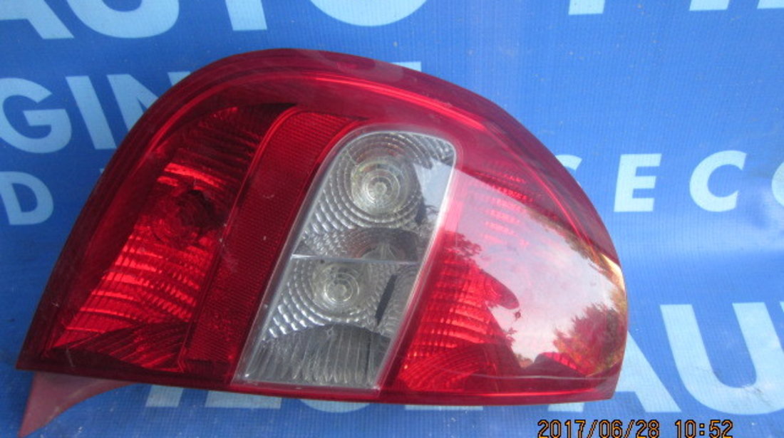 Lampi spate Citroen C5 ; 5-hatchback