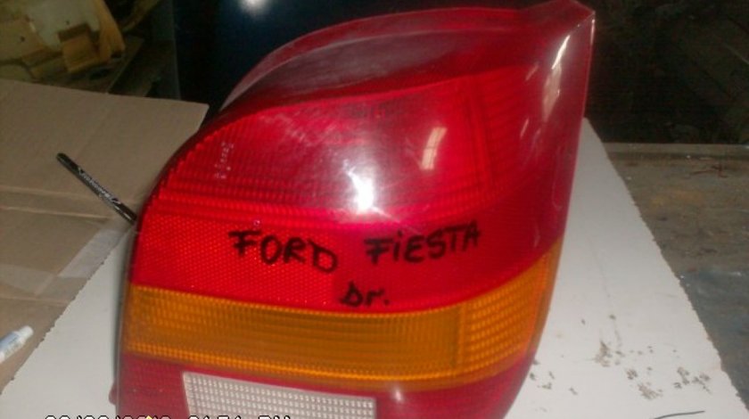 Lampi spate Ford Fiesta