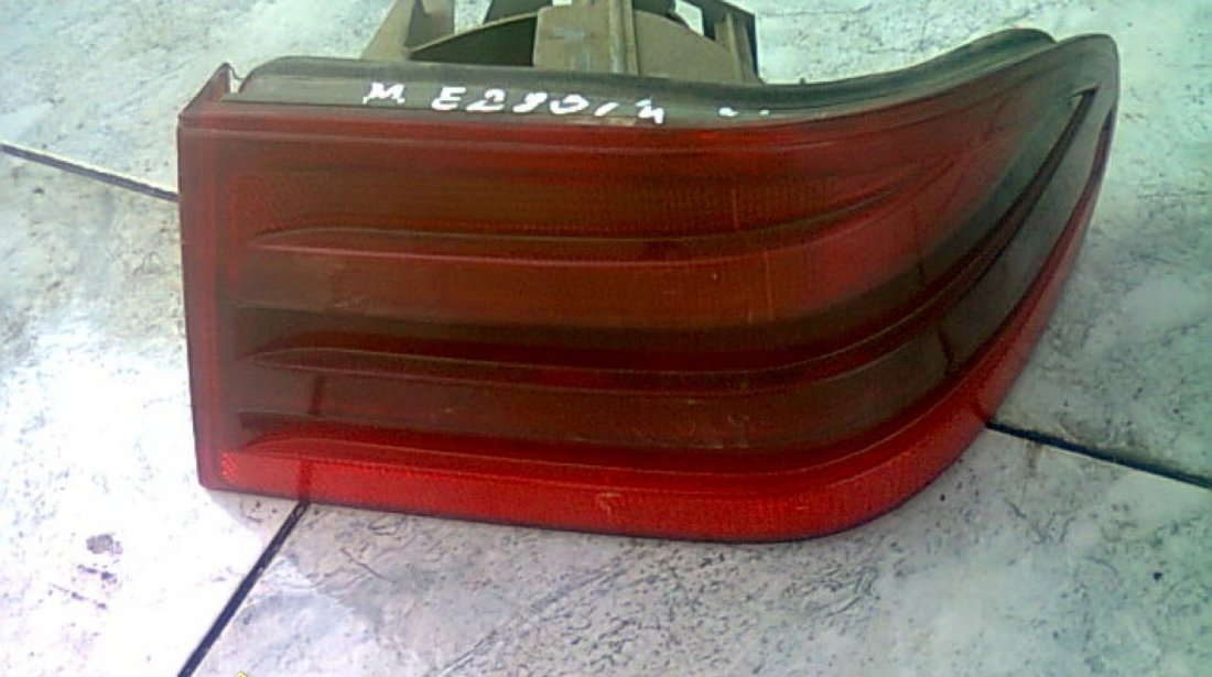Lampi spate Mercedes E320 W210
