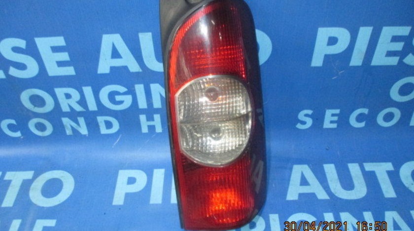 Lampi spate Opel Movano 2007; 8200171478