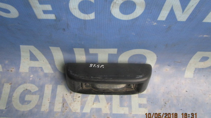 Lampi spate Opel Vivaro; 8200024813R (numar)