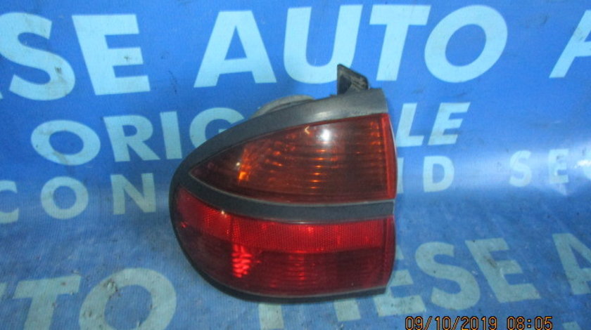 Lampi spate Renault Laguna 1998;  7700420123