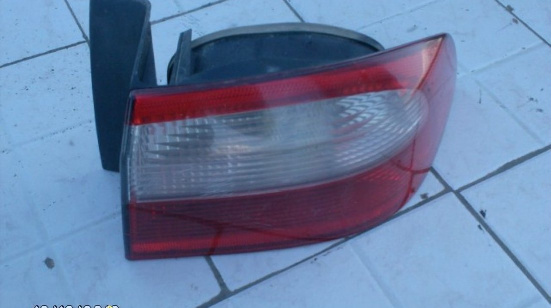 Lampi spate Renault Laguna