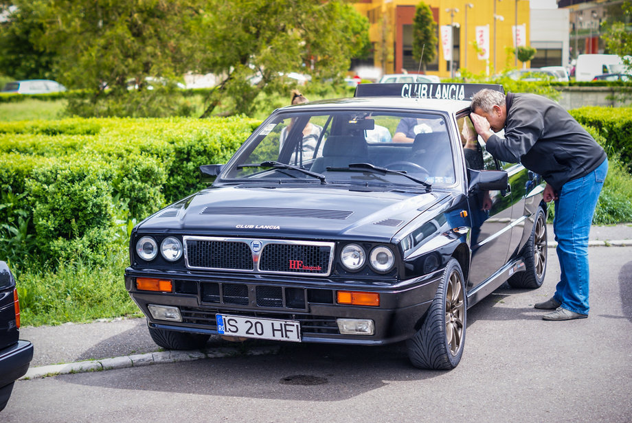 Lancia Delta HF Integrale 8V