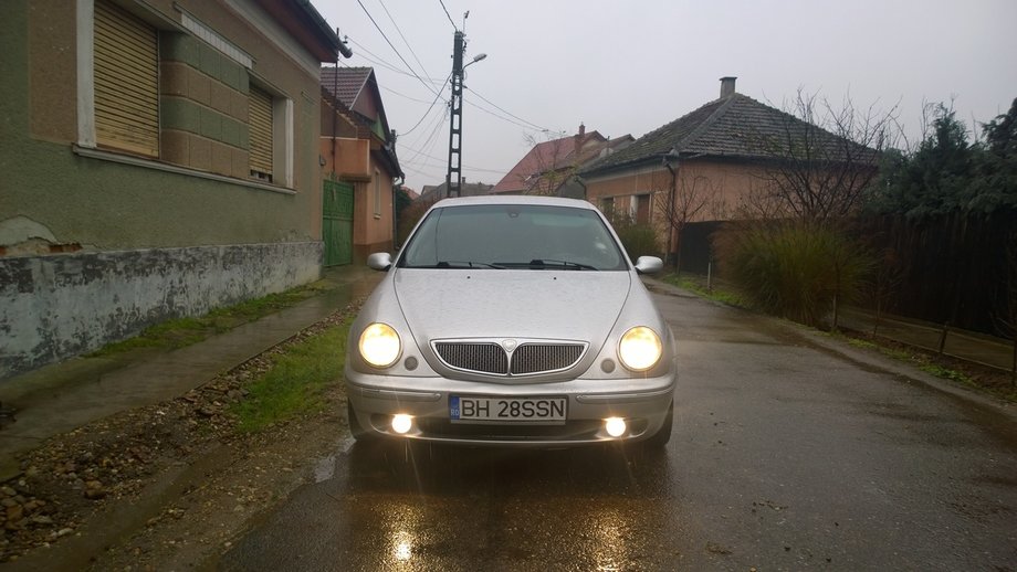 Lancia Lybra 1.9 JTD