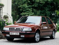 Lancia Thema 8.32