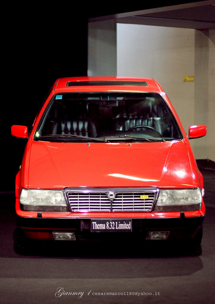 Lancia Thema 8.32