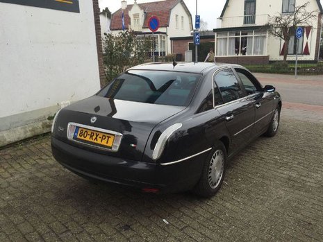 Lancia Thesis cu 350.000+ km la bord