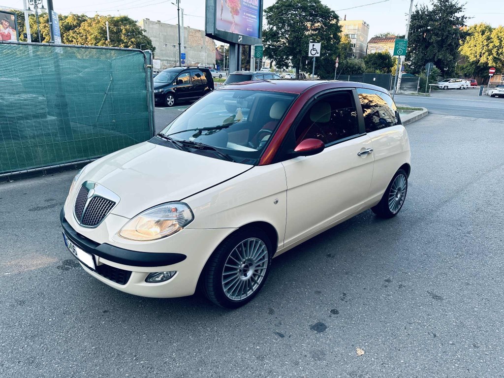 Lancia Ypsilon 1.3Diesel ~ 115000Km ~ Navi Camera Senz Park Clima 2005