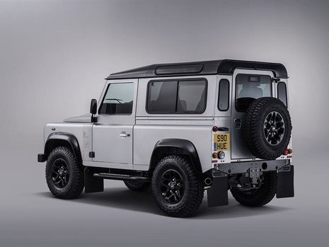 Land Rover Defender 2.000.000
