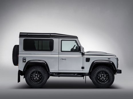 Land Rover Defender 2.000.000
