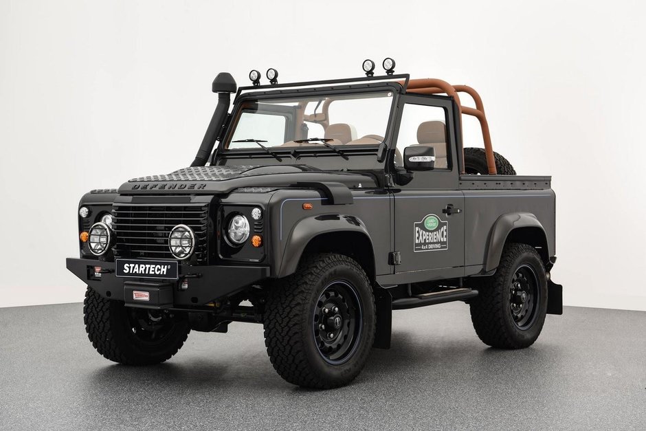 Land Rover Defender by Startech