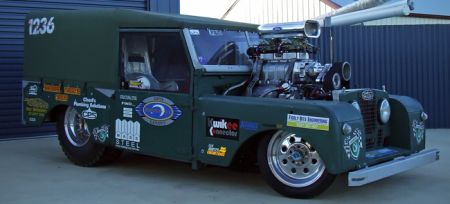 land-rover-defender-dragster-2ae893e76fd0ffb69-0-0-0-0-0.jpg