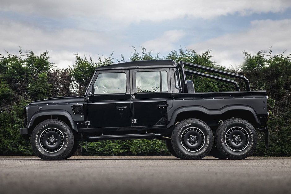 Land Rover Defender Flying Huntsman 6x6 de vanzare