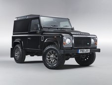 Land Rover Defender LXV