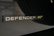 Land Rover Defender V8 Bond Edition de vanzare