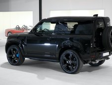 Land Rover Defender V8 Bond Edition de vanzare