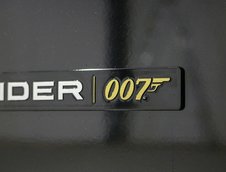 Land Rover Defender V8 Bond Edition de vanzare