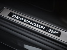 Land Rover Defender V8 Bond Edition