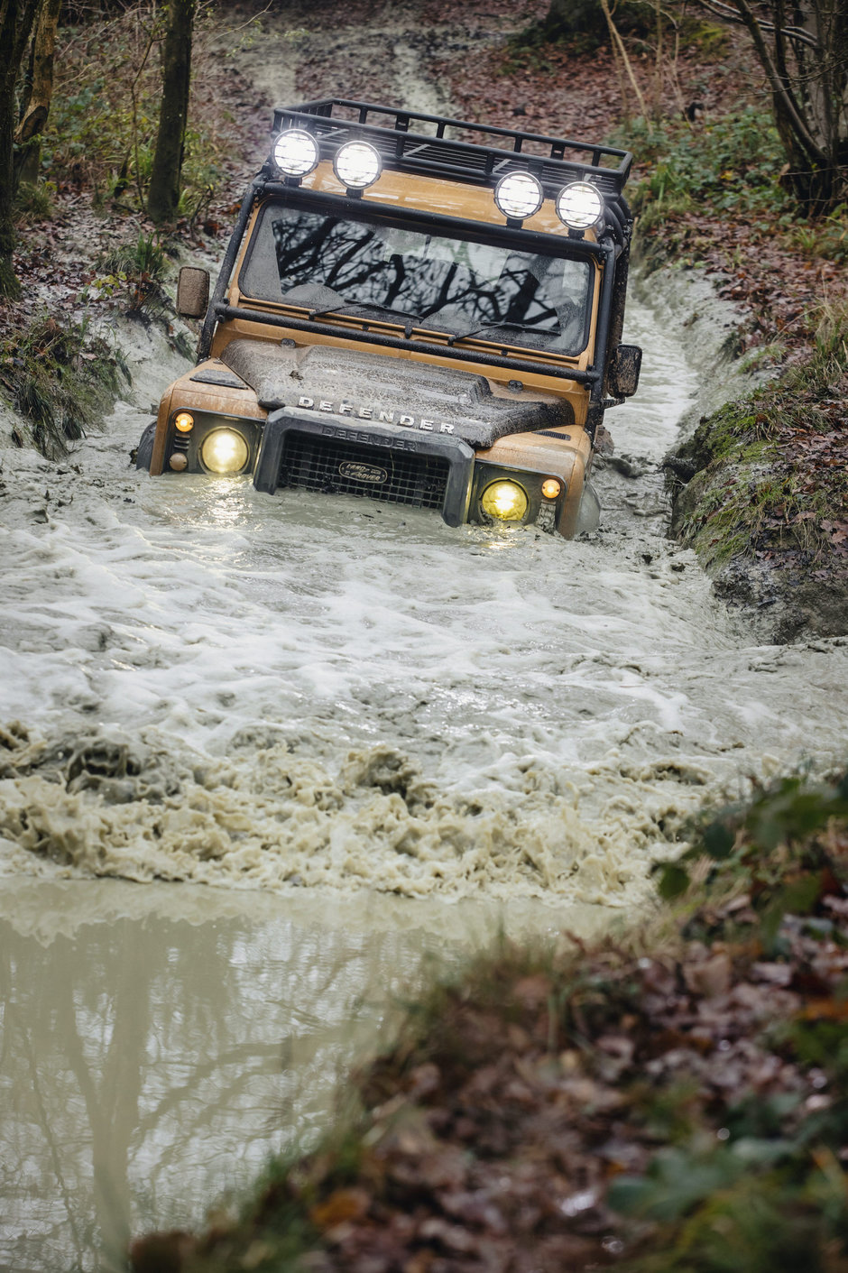 Land Rover Defender Works V8 Trophy