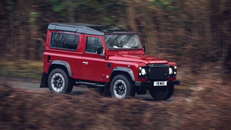 Land Rover Defender Works V8