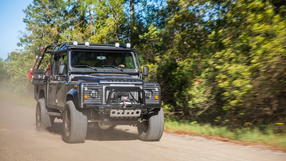 Land Rover Discovery- Project Viper