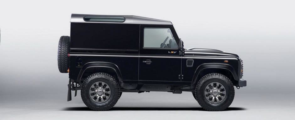 Land Rover sarbatoreste 65 de ani de la lansarea Defender cu o noua versiune LXV