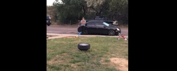 Lansarea in aer a unei roti cu ajutorul unor airbaguri se termina prost pentru un posesor de Honda Civic