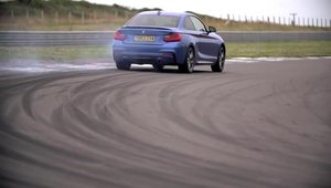 Lectie de drift cu Chris Harris si BMW M235i Coupe