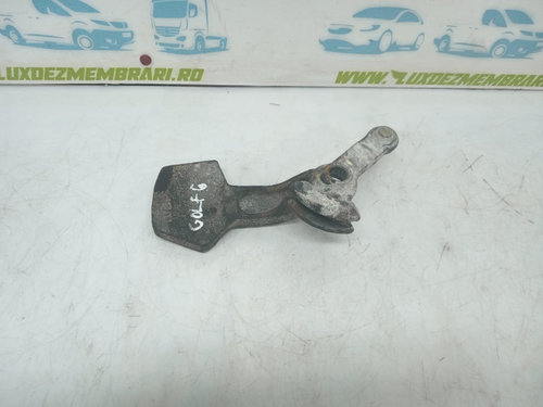 Levier comutator ghidaj timonerie cutie viteze manuala 1k0711046m 1.6 tdi CAY Volkswagen VW Passat B...