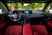 Lexus ES AWD