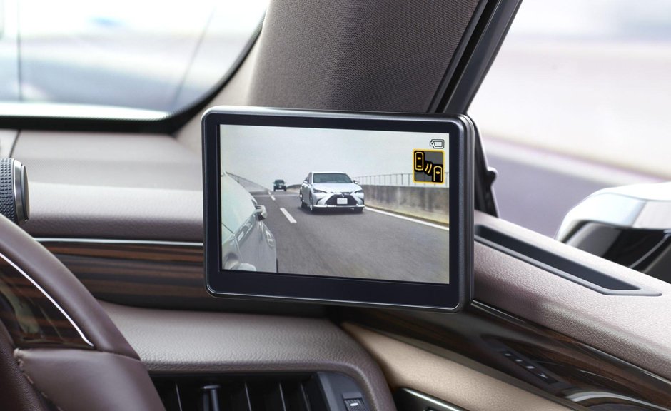 Lexus ES cu Digital Outer Mirrors