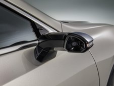 Lexus ES cu Digital Outer Mirrors