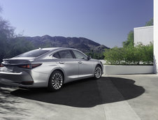 Lexus ES Facelift